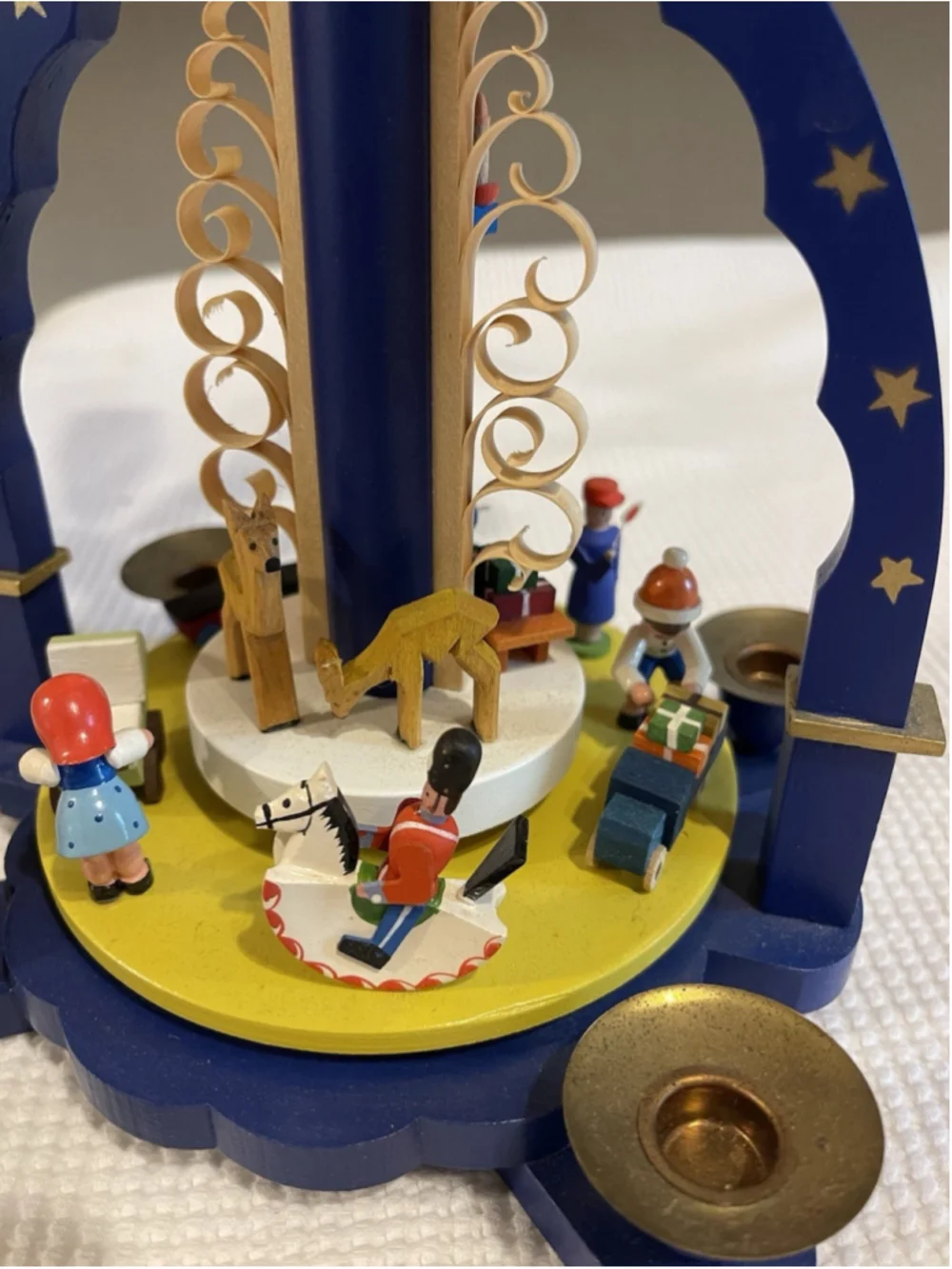 VTG 11in Erzgebirge GDR Christmas Pyramid 01607 Santa Toy Maker Train W/Box